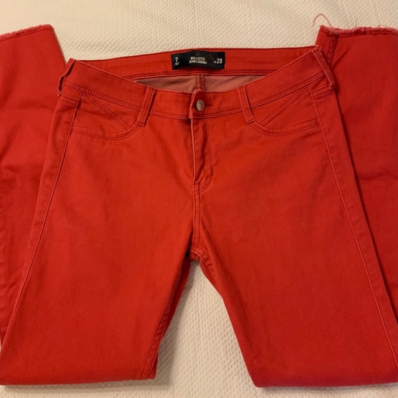 Red 👖 - Picture 3 of 4